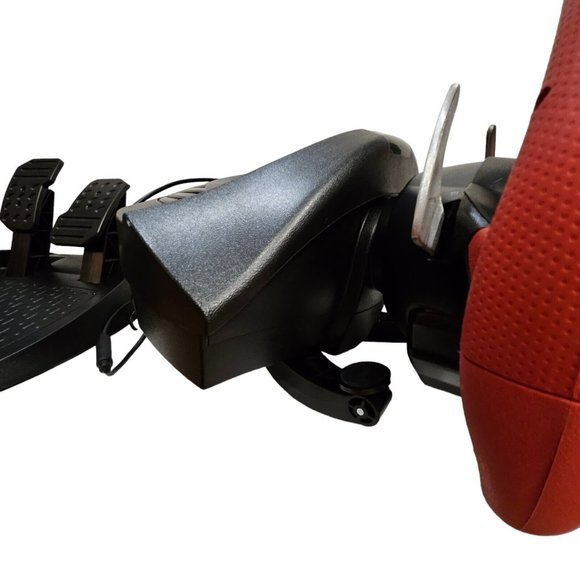 Thrustmaster Ferrari 458 Spider Racing Wheel and Pedals for Xbox One - Picture 8 of 14